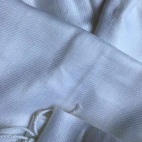White Scarf 100% Pashmina  28” x 68” - Picture 1 of 6